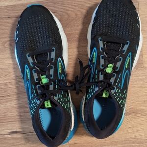 Brooks Men's Athletic Shoes - Black and Blue